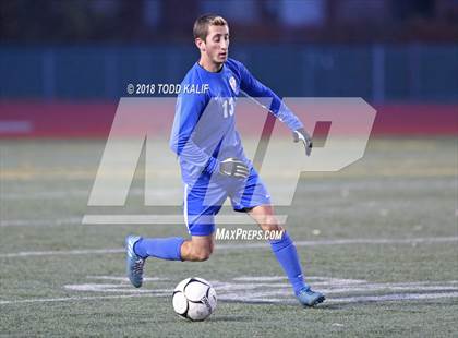 Thumbnail 3 in Glastonbury vs. Pomperaug (CIAC Class LL Semifinal) photogallery.
