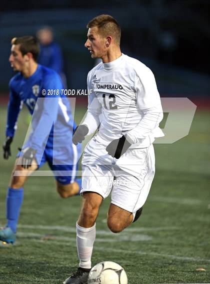 Thumbnail 2 in Glastonbury vs. Pomperaug (CIAC Class LL Semifinal) photogallery.