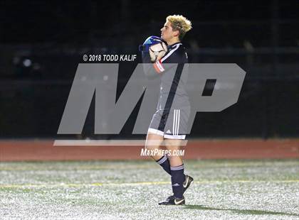 Thumbnail 3 in Glastonbury vs. Pomperaug (CIAC Class LL Semifinal) photogallery.