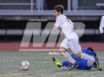 Thumbnail 2 in Glastonbury vs. Pomperaug (CIAC Class LL Semifinal) photogallery.