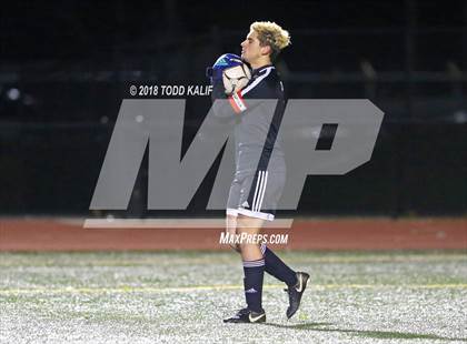 Thumbnail 2 in Glastonbury vs. Pomperaug (CIAC Class LL Semifinal) photogallery.