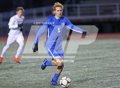 Thumbnail 3 in Glastonbury vs. Pomperaug (CIAC Class LL Semifinal) photogallery.