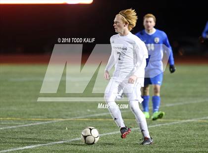 Thumbnail 2 in Glastonbury vs. Pomperaug (CIAC Class LL Semifinal) photogallery.