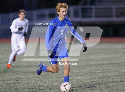 Thumbnail 2 in Glastonbury vs. Pomperaug (CIAC Class LL Semifinal) photogallery.