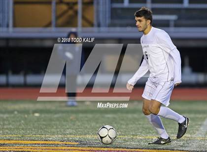 Thumbnail 1 in Glastonbury vs. Pomperaug (CIAC Class LL Semifinal) photogallery.