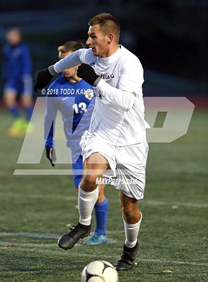 Thumbnail 3 in Glastonbury vs. Pomperaug (CIAC Class LL Semifinal) photogallery.