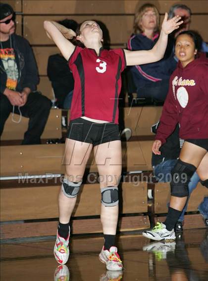Thumbnail 1 in Elliot Christian vs Modesto (Edison Viking Classic) photogallery.