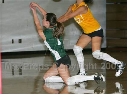 Thumbnail 3 in Elliot Christian vs Modesto (Edison Viking Classic) photogallery.