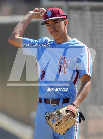 Thumbnail 1 in Highland vs. La Grande (Coach Bob Invitational) photogallery.