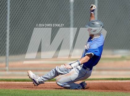 Thumbnail 2 in Highland vs. La Grande (Coach Bob Invitational) photogallery.
