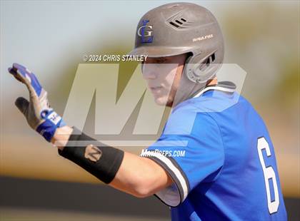 Thumbnail 3 in Highland vs. La Grande (Coach Bob Invitational) photogallery.