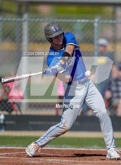 Thumbnail 1 in Highland vs. La Grande (Coach Bob Invitational) photogallery.