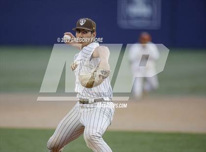 Thumbnail 3 in Notre Dame (SO) @ Crespi photogallery.