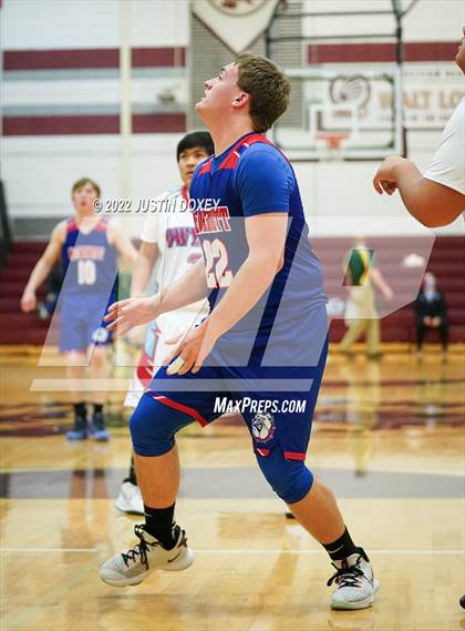 Thumbnail 3 in Owyhee vs. McDermitt (NIAA 1A East Boys Semifinals) photogallery.