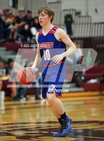 Thumbnail 2 in Owyhee vs. McDermitt (NIAA 1A East Boys Semifinals) photogallery.