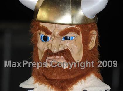 Thumbnail 2 in Bishop Amat @ Crespi (5 Days 2 Friday) photogallery.