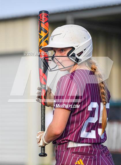 Thumbnail 3 in Snook vs Thorndale (UIL 2A Region IV Area) photogallery.