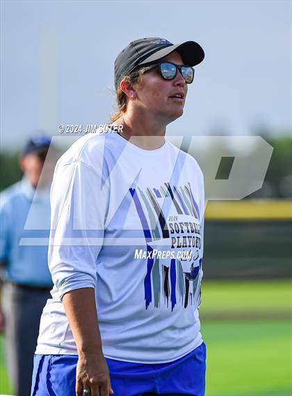 Thumbnail 2 in Snook vs Thorndale (UIL 2A Region IV Area) photogallery.