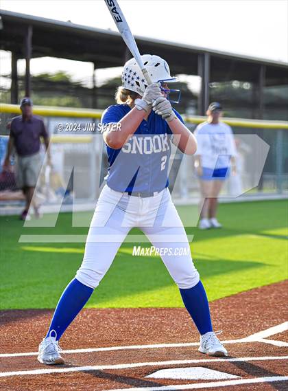 Thumbnail 3 in Snook vs Thorndale (UIL 2A Region IV Area) photogallery.