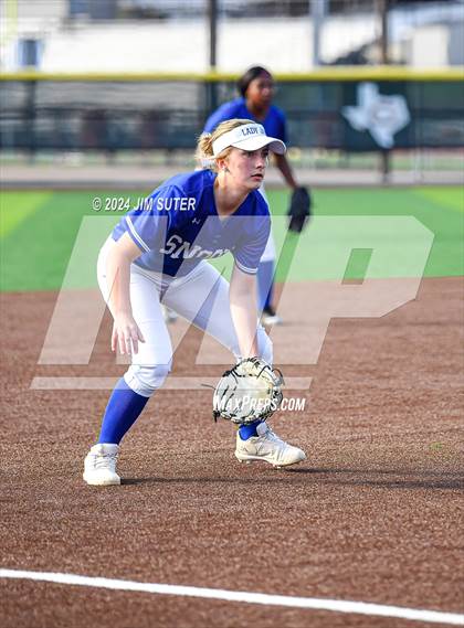 Thumbnail 3 in Snook vs Thorndale (UIL 2A Region IV Area) photogallery.