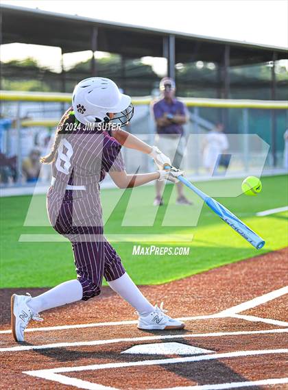 Thumbnail 3 in Snook vs Thorndale (UIL 2A Region IV Area) photogallery.