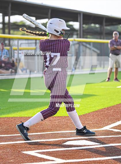 Thumbnail 3 in Snook vs Thorndale (UIL 2A Region IV Area) photogallery.