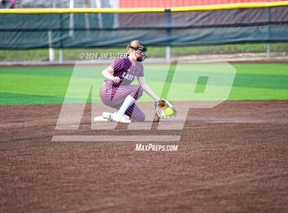 Thumbnail 2 in Snook vs Thorndale (UIL 2A Region IV Area) photogallery.