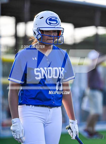 Thumbnail 1 in Snook vs Thorndale (UIL 2A Region IV Area) photogallery.
