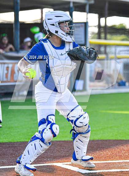 Thumbnail 1 in Snook vs Thorndale (UIL 2A Region IV Area) photogallery.