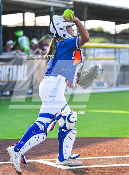 Thumbnail 3 in Snook vs Thorndale (UIL 2A Region IV Area) photogallery.