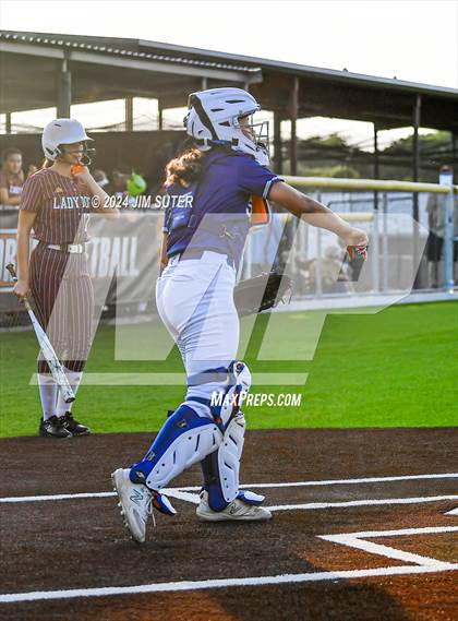 Thumbnail 3 in Snook vs Thorndale (UIL 2A Region IV Area) photogallery.