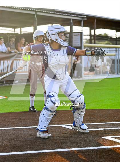 Thumbnail 3 in Snook vs Thorndale (UIL 2A Region IV Area) photogallery.