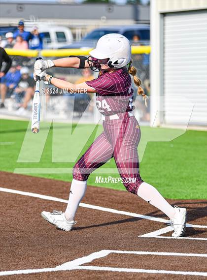 Thumbnail 2 in Snook vs Thorndale (UIL 2A Region IV Area) photogallery.