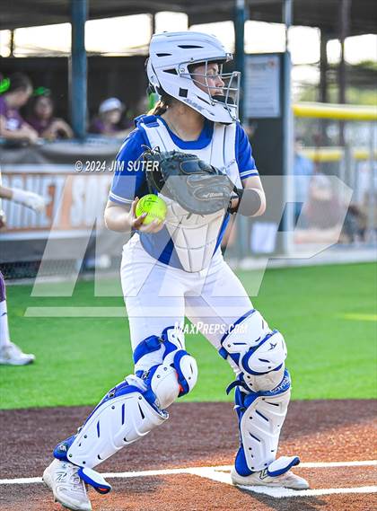 Thumbnail 2 in Snook vs Thorndale (UIL 2A Region IV Area) photogallery.
