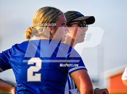 Thumbnail 2 in Snook vs Thorndale (UIL 2A Region IV Area) photogallery.