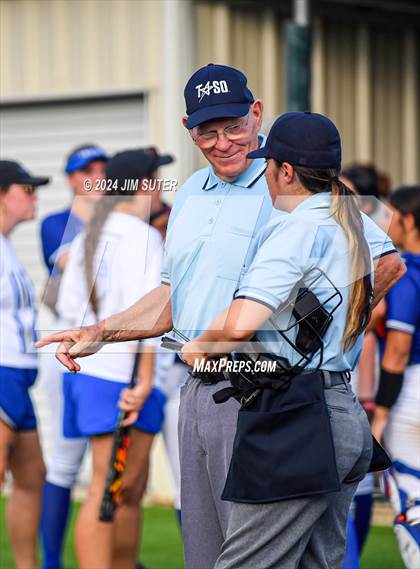 Thumbnail 2 in Snook vs Thorndale (UIL 2A Region IV Area) photogallery.