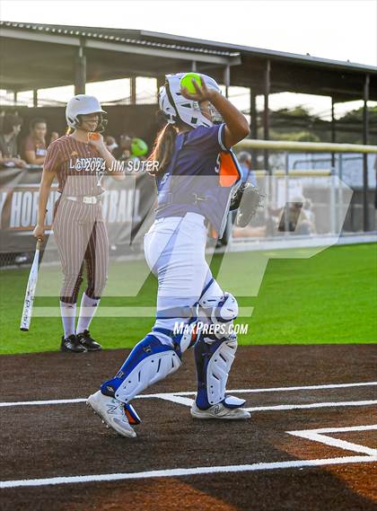 Thumbnail 2 in Snook vs Thorndale (UIL 2A Region IV Area) photogallery.