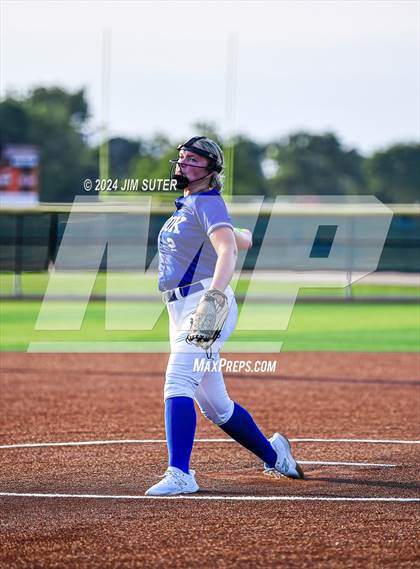 Thumbnail 2 in Snook vs Thorndale (UIL 2A Region IV Area) photogallery.