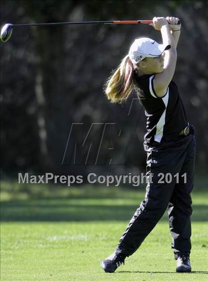 Thumbnail 3 in CIF State NorCal Girls Golf Championships photogallery.