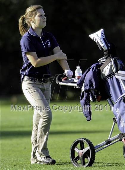 Thumbnail 3 in CIF State NorCal Girls Golf Championships photogallery.