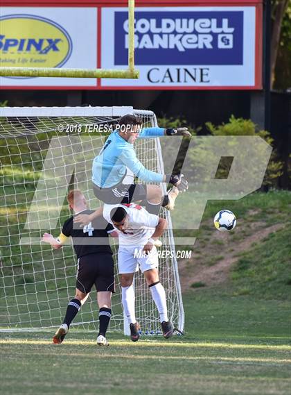 Thumbnail 2 in Greer @ Greenville (SCHSL AAAA Playoffs, 1st Round) photogallery.
