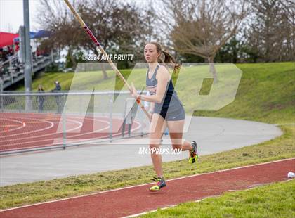 Thumbnail 2 in Gaucho Relays photogallery.