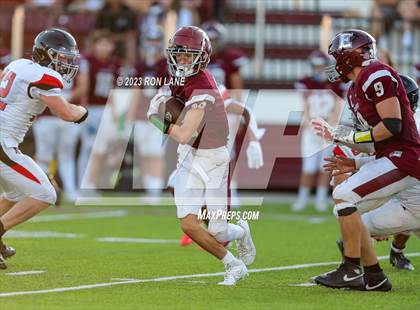 Thumbnail 2 in FR: Mustang @ Edmond Memorial photogallery.