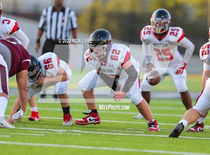 Thumbnail 2 in FR: Mustang @ Edmond Memorial photogallery.