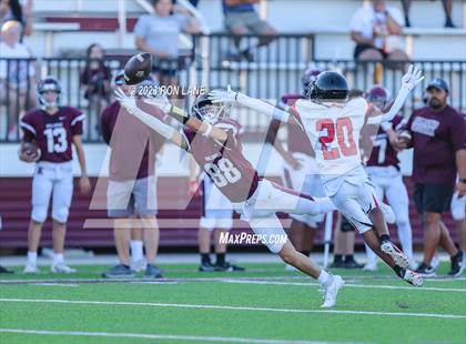 Thumbnail 2 in FR: Mustang @ Edmond Memorial photogallery.