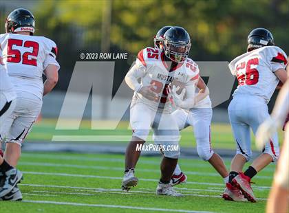 Thumbnail 3 in FR: Mustang @ Edmond Memorial photogallery.