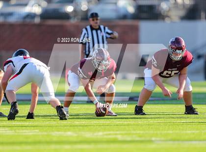 Thumbnail 2 in FR: Mustang @ Edmond Memorial photogallery.