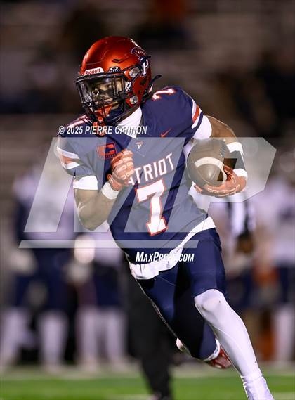 Thumbnail 1 in Independence @ Patriot photogallery.