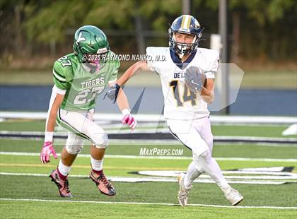 Thumbnail 3 in FR: Delta @ Yorktown photogallery.