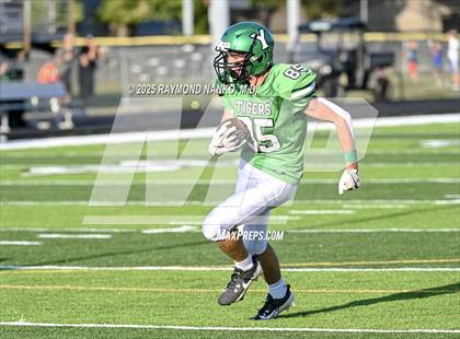 Thumbnail 3 in FR: Delta @ Yorktown photogallery.